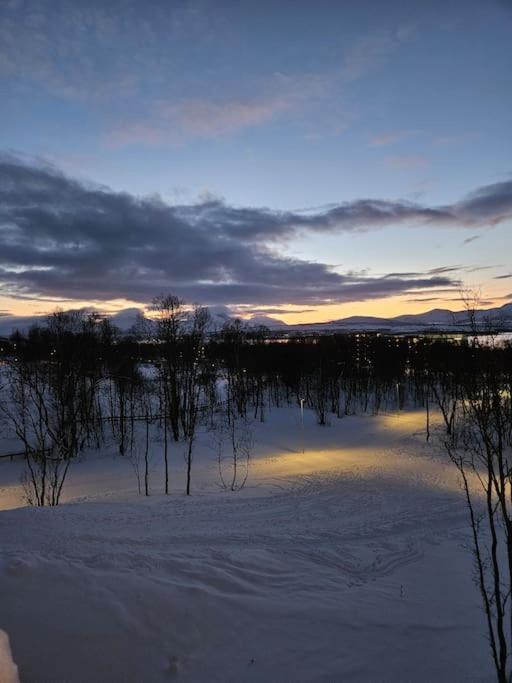 Ny Leilighet I Nytt Bygg I Naturskjonne Omgivelser! Tromso Exterior photo